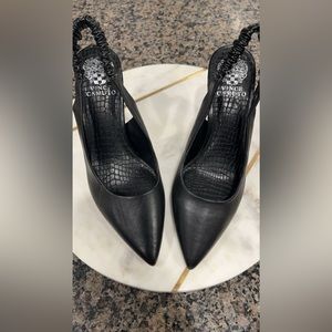 Brand new Vince Camuto never worn in excellent condition
